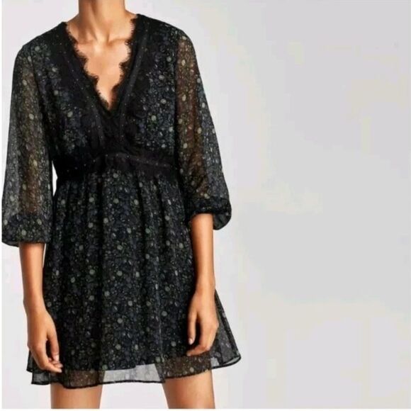 Zara XS Floral Lace V Neck Long Sleeve Mini Dress - Picture 1 of 9